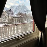 House By The Sea, Lofoten