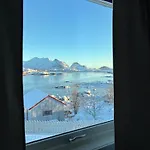 House By The Sea, Lofoten Casa vacanze Ballstad