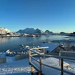 Дом отдыха House By The Sea, Lofoten Баллстад