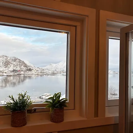 Semesterbostad House By The Sea, Lofoten