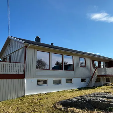 Casa vacanze House By The Sea, Lofoten *