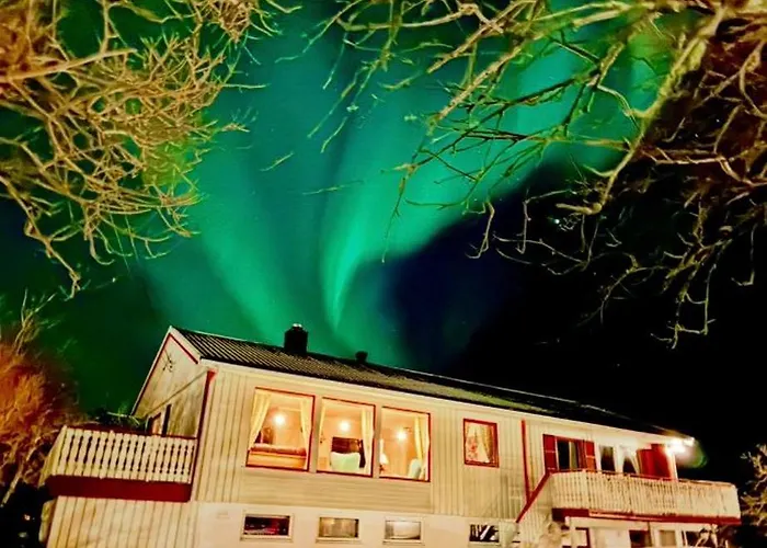 House By The Sea, Lofoten Holiday home