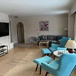 House By The Sea, Lofoten בלסטאד
